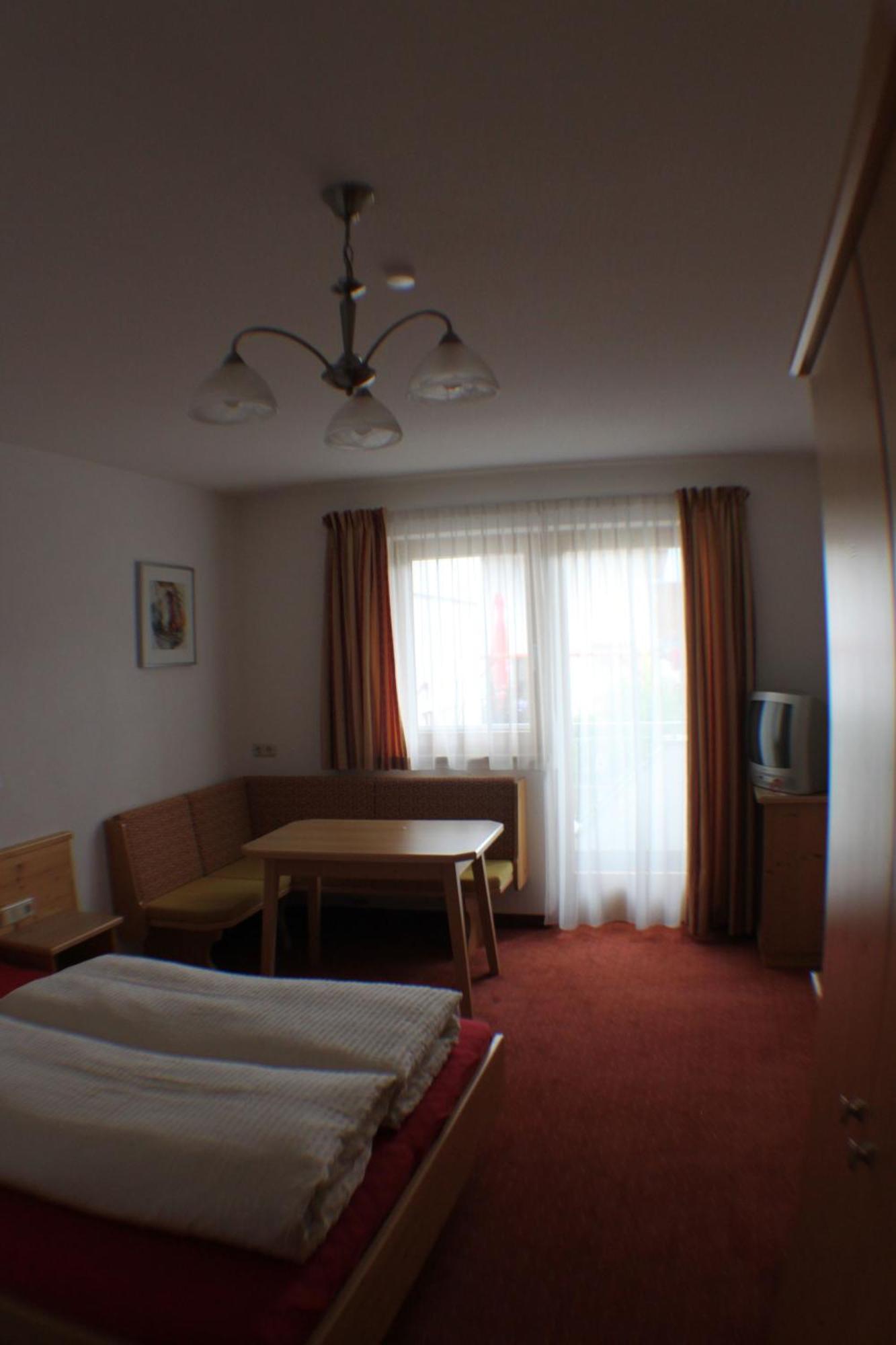 Hotel Haus Gerda Fiss Exterior foto